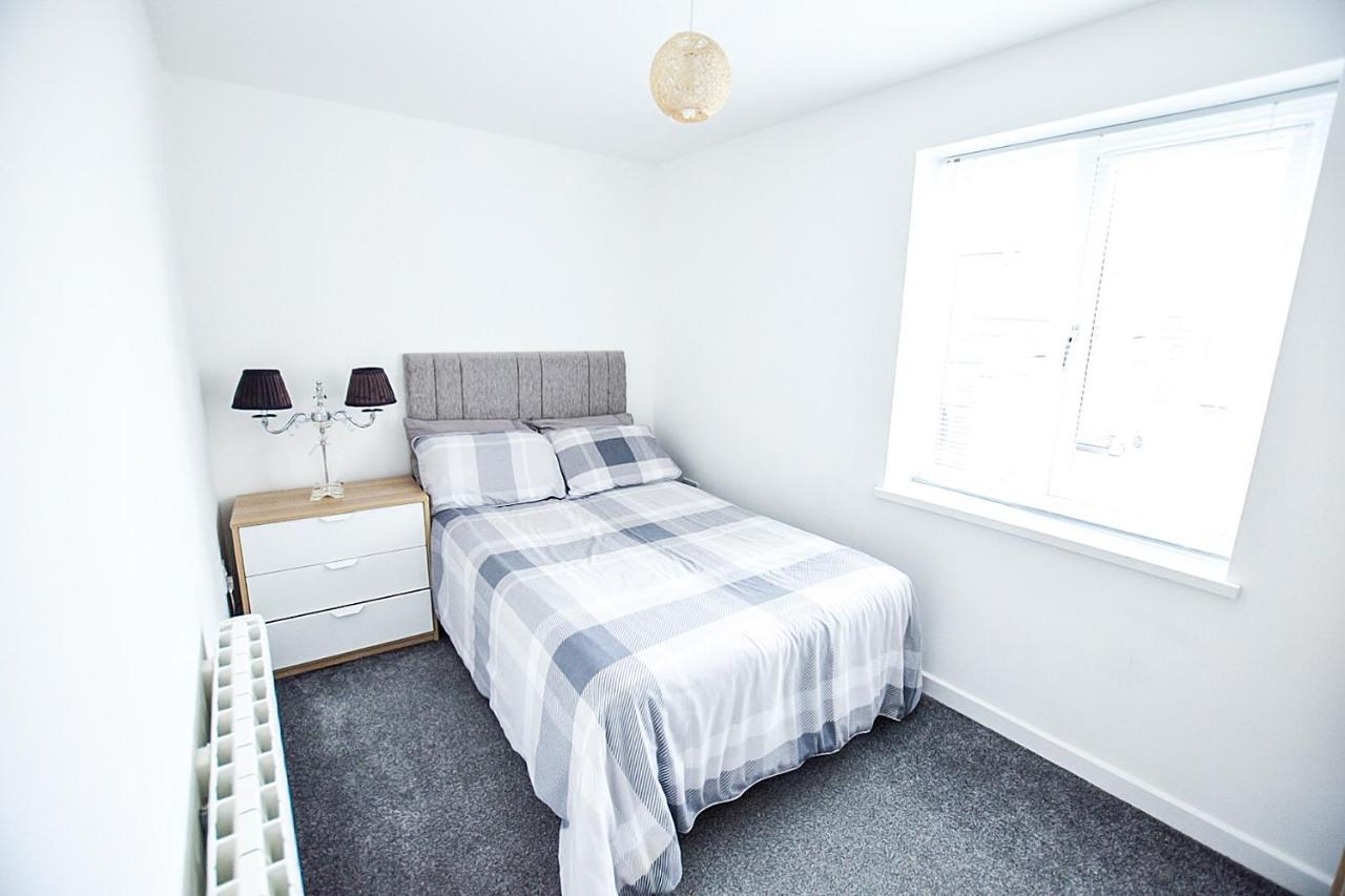 Sunderland Short Stays 2 Bedroom Apartment Free Parking Fulwell Sr6 المظهر الخارجي الصورة