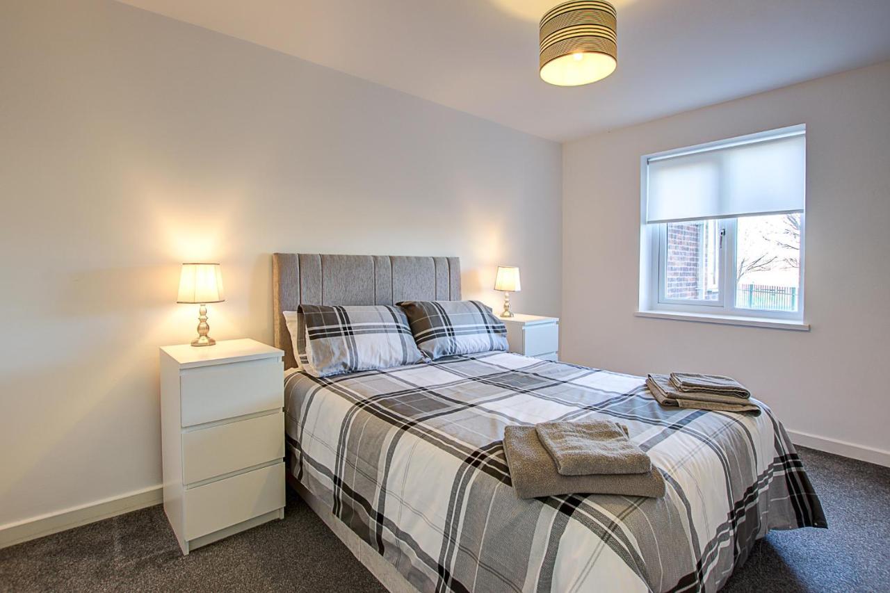 Sunderland Short Stays 2 Bedroom Apartment Free Parking Fulwell Sr6 المظهر الخارجي الصورة