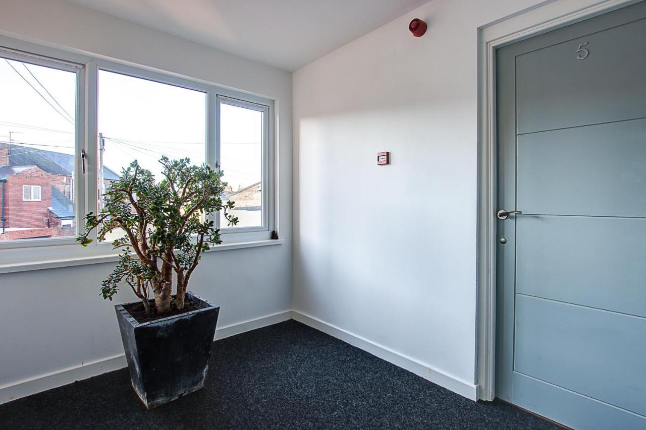 Sunderland Short Stays 2 Bedroom Apartment Free Parking Fulwell Sr6 المظهر الخارجي الصورة