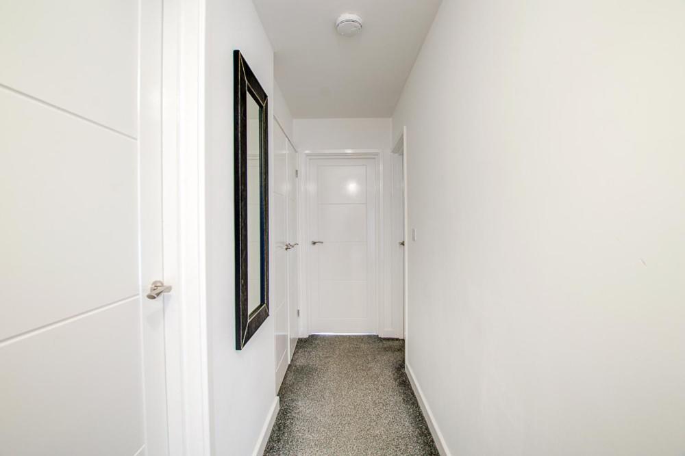 Sunderland Short Stays 2 Bedroom Apartment Free Parking Fulwell Sr6 المظهر الخارجي الصورة